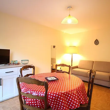 Mont-dore : T2 Avec Balcon, Parking, Wifi - Fr-1-608-130 アパート